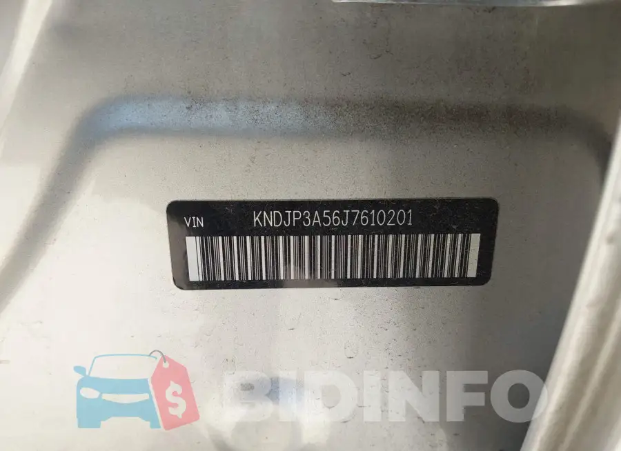 KNDJP3A56J7610201 Photo# 9