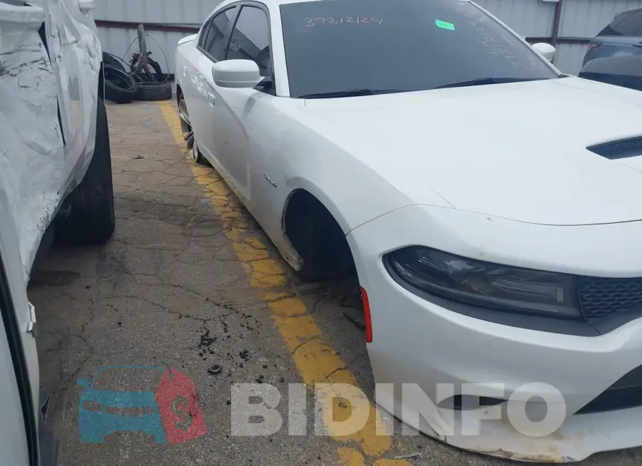 2C3CDXCT7LH104585 Photo# 6