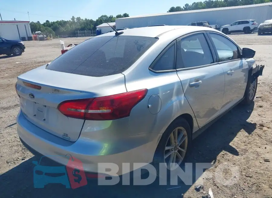 1FADP3FE2JL208923 Photo# 4