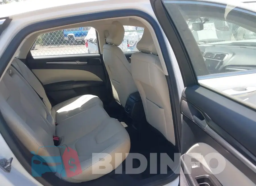 3FA6P0D93JR205608 Photo# 8