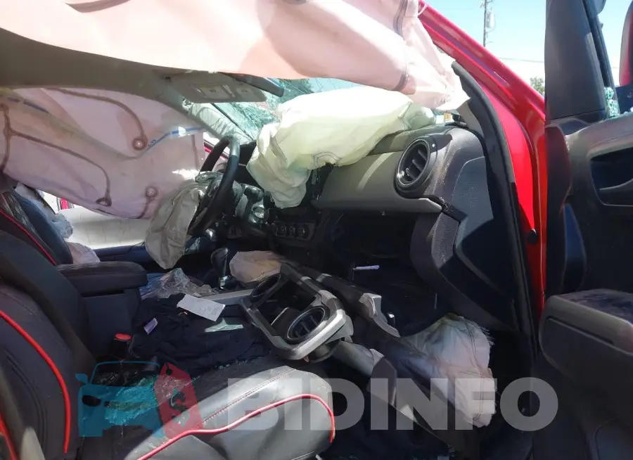 3TMCZ5AN8HM082448 Photo# 5