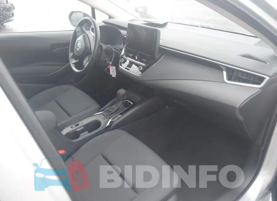5YFB4MDE9RP149388 Photo# 5