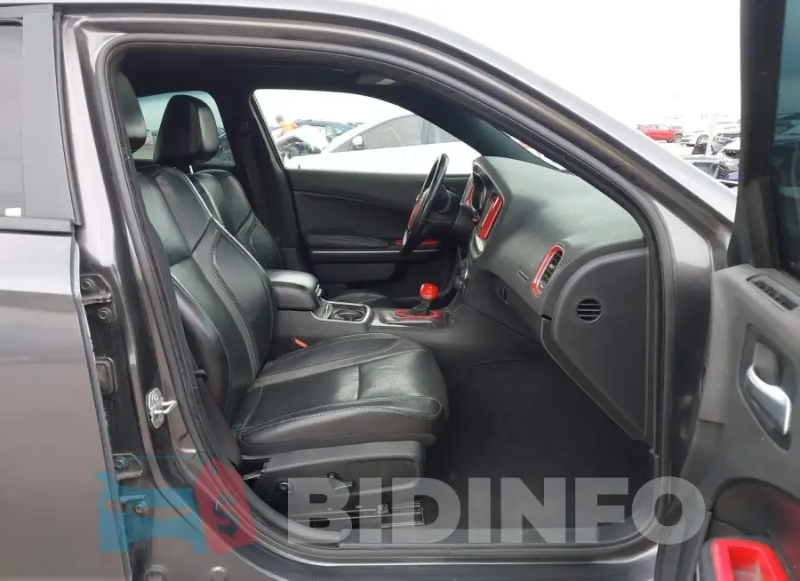 2C3CDXBG4KH696014 Photo# 5