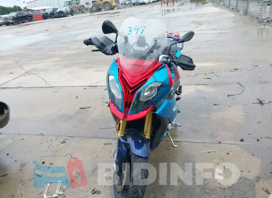 WB10D1303JZ463587 Photo# 5