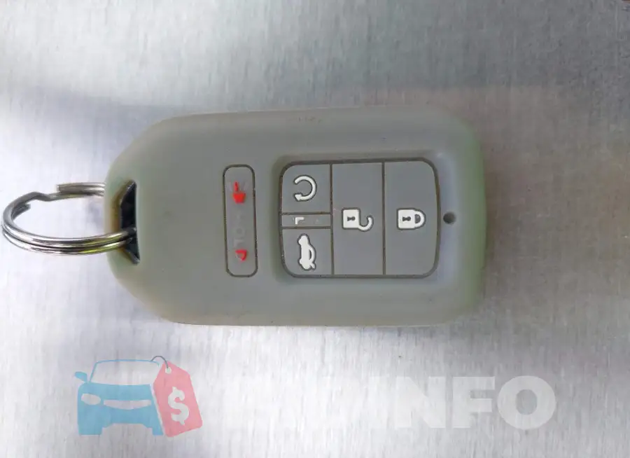 2HGFC2F83MH547082 Photo# 11