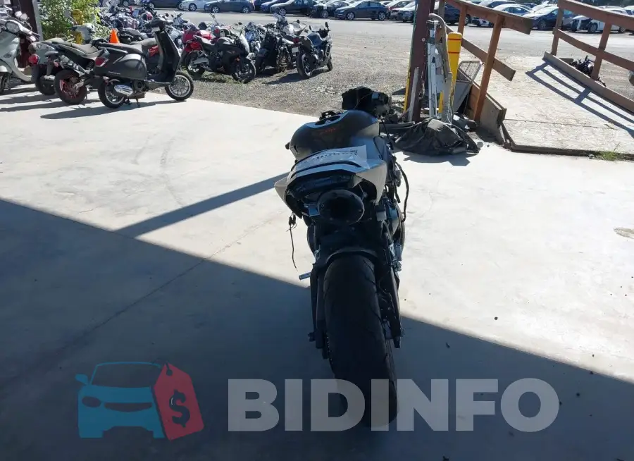 JH2PC40J7LK600200 Photo# 6