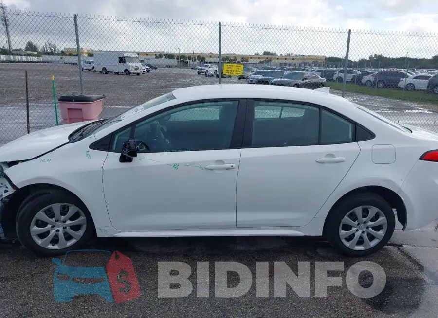 5YFEPMAE2NP279807 Photo# 15