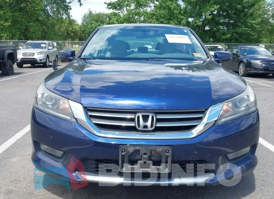 1HGCR2F74FA231233 Photo# 12