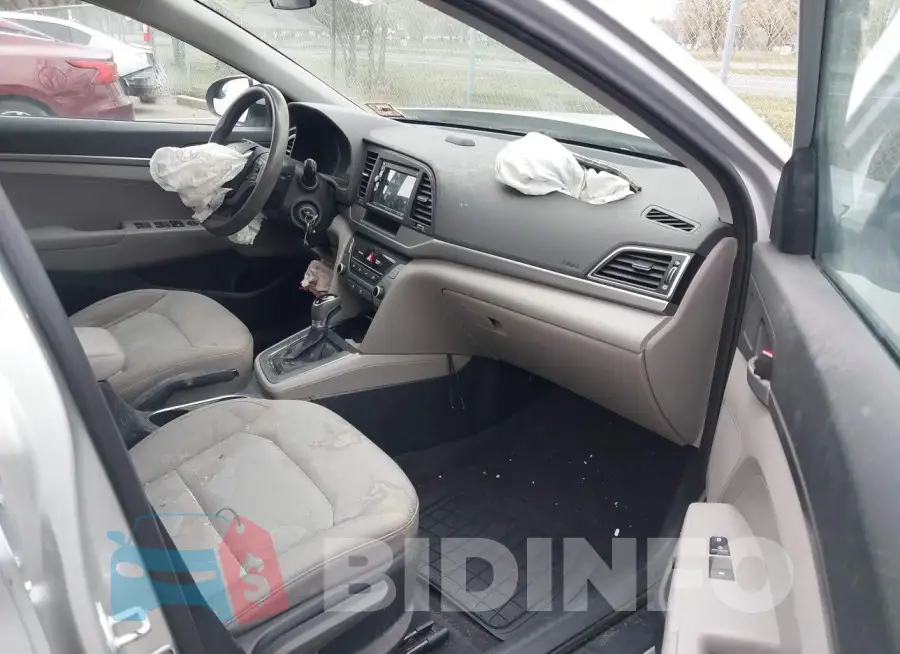 5NPD74LF8HH111690 Photo# 5