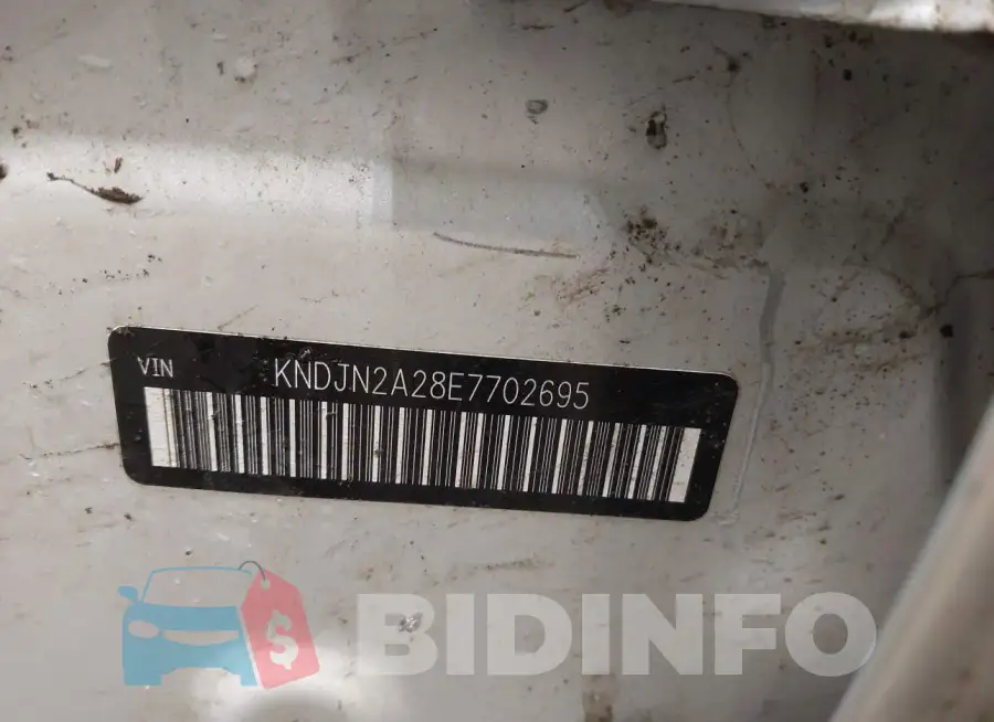 KNDJN2A28E7702695 Photo# 9