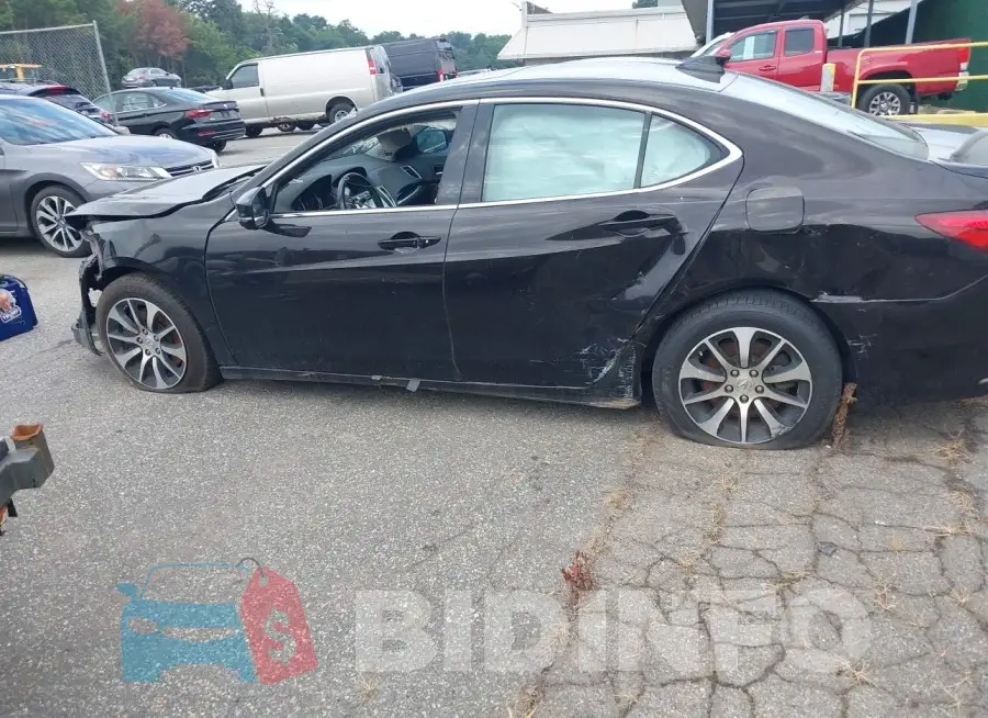 19UUB1F57GA012463 Photo# 13