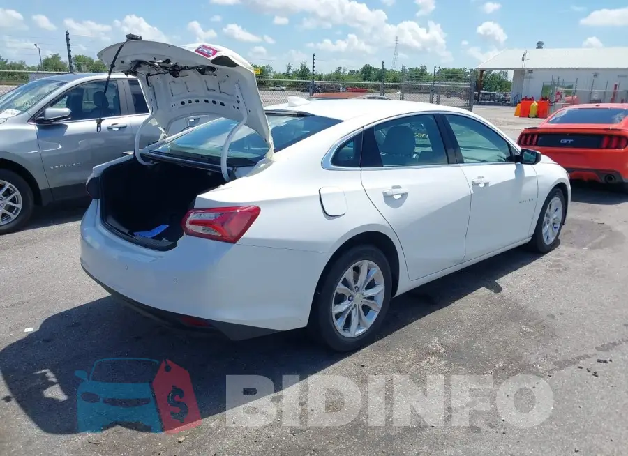 1G1ZD5ST2NF105233 Photo# 4