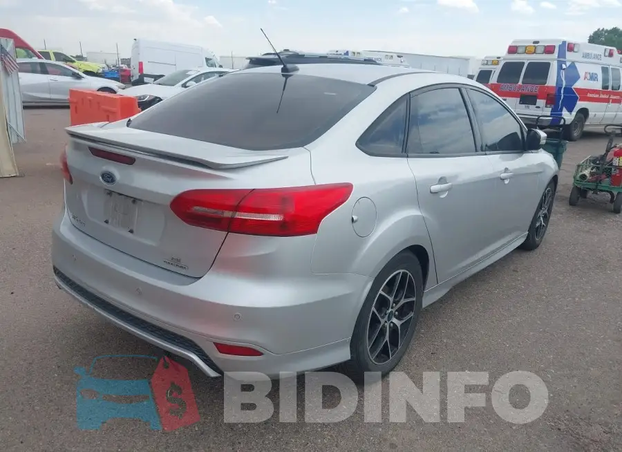 1FADP3F20FL281396 Photo# 4