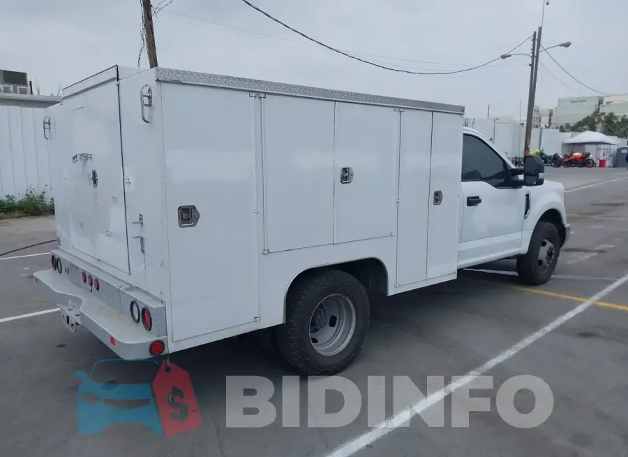 1FDRF3G64HEB53749 Photo# 4