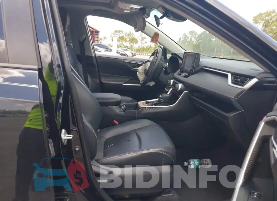 2T3C1RFV1LC071419 Photo# 5