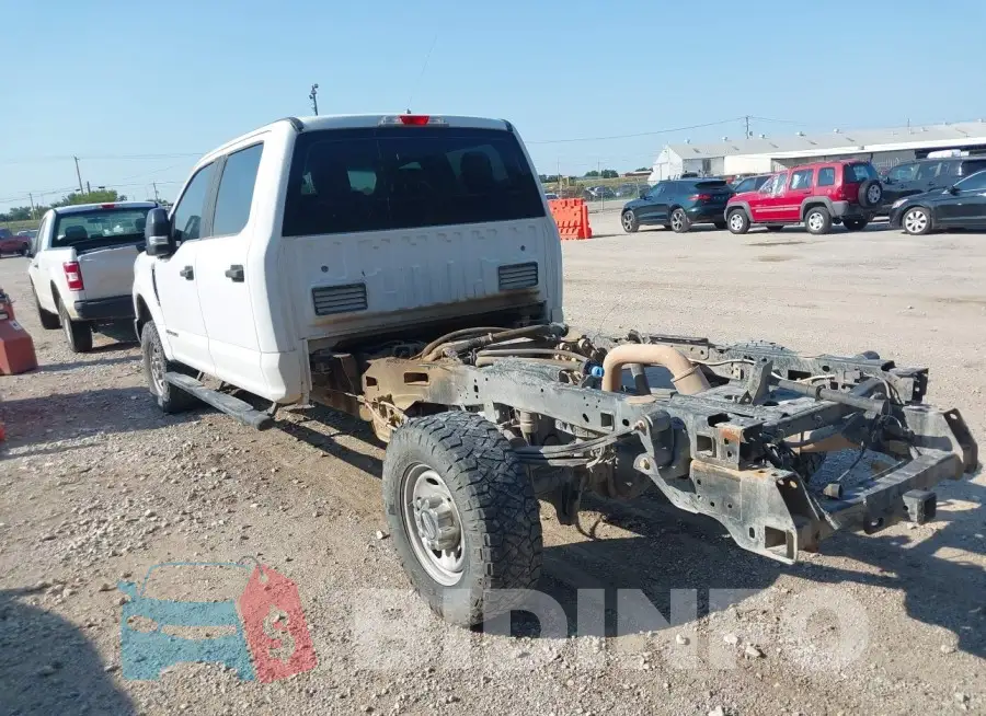 1FT7W2BT3JEB73113 Photo# 3
