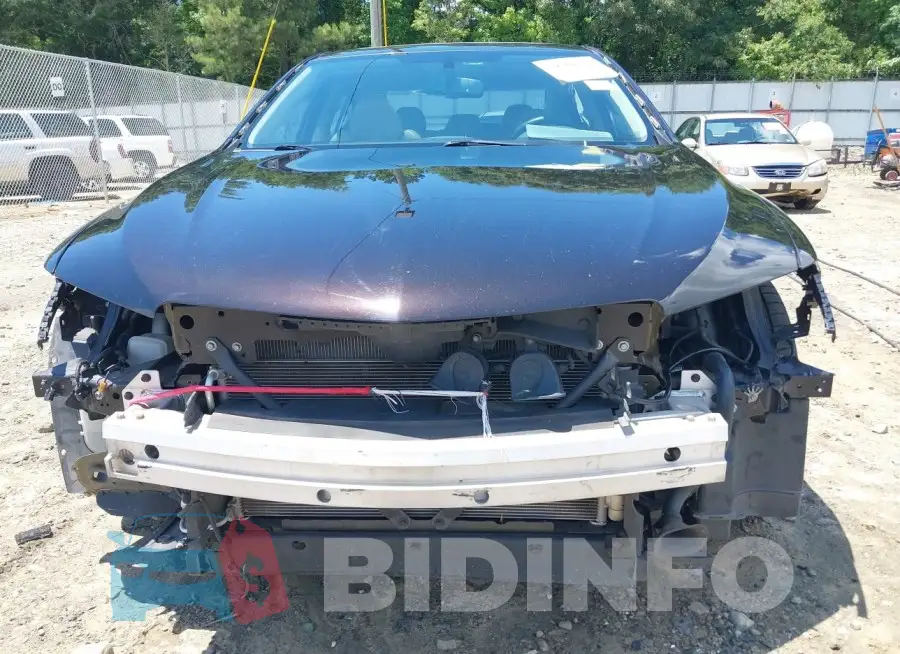 19UUB2F37FA019934 Photo# 6