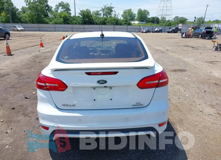 1FADP3F25FL215247 Photo# 17