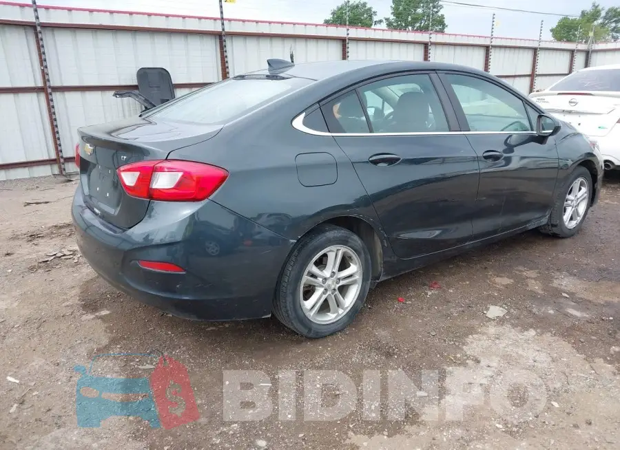 1G1BE5SM9J7182824 Photo# 4