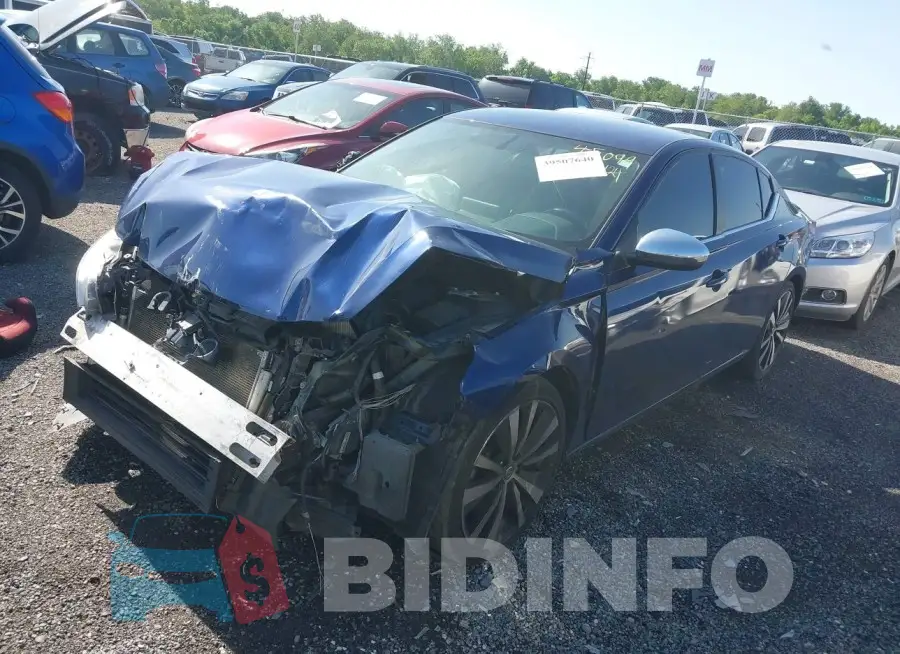 1N4BL4CV1KC134179 Photo# 2