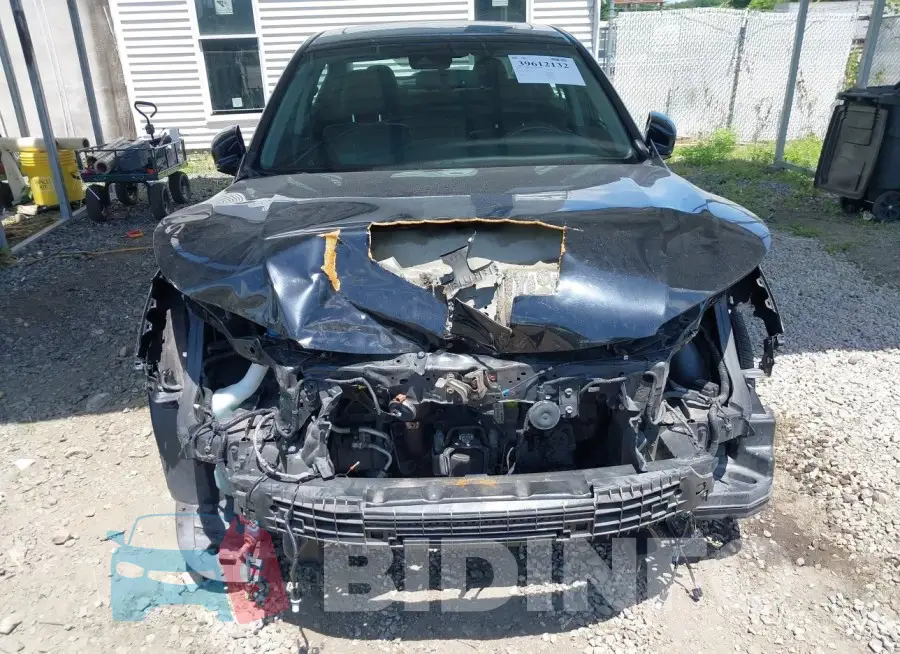 1HGCR2F83FA033252 Photo# 6