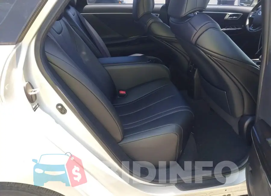 JTDBVRBDXJA004163 Photo# 8