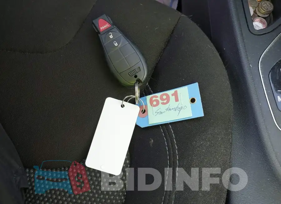 1C4PJLCB6LD556773 Photo# 11