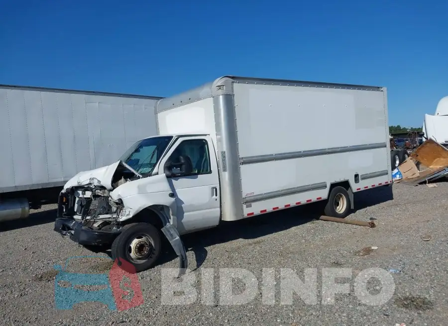 1FDWE3FS8GDC17445 Photo# 2