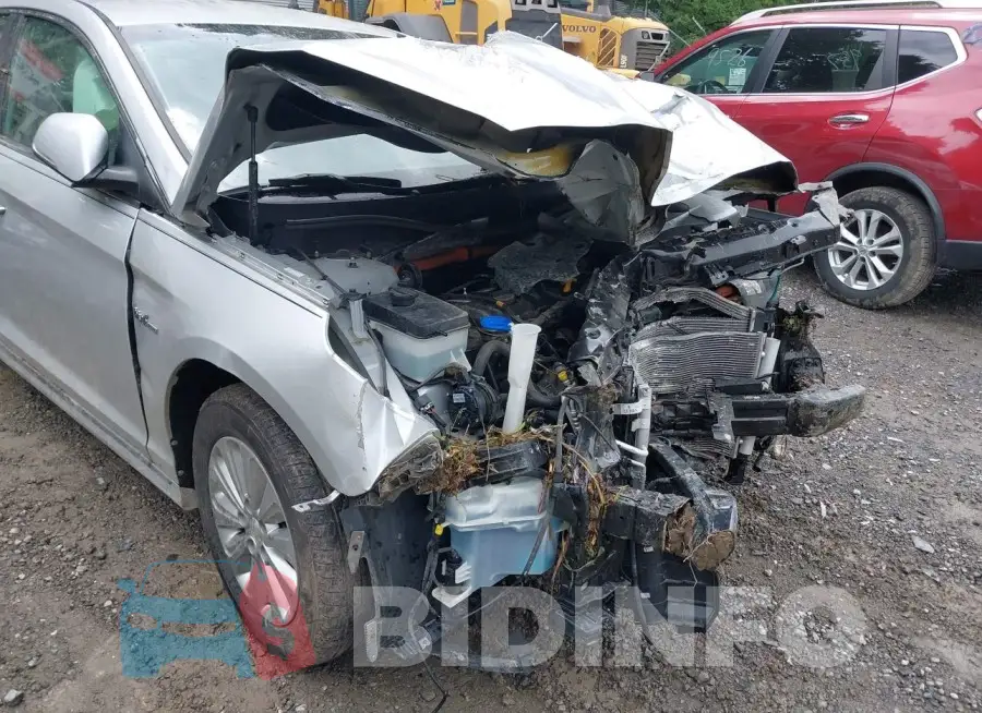 KMHE24L18GA015535 Photo# 12