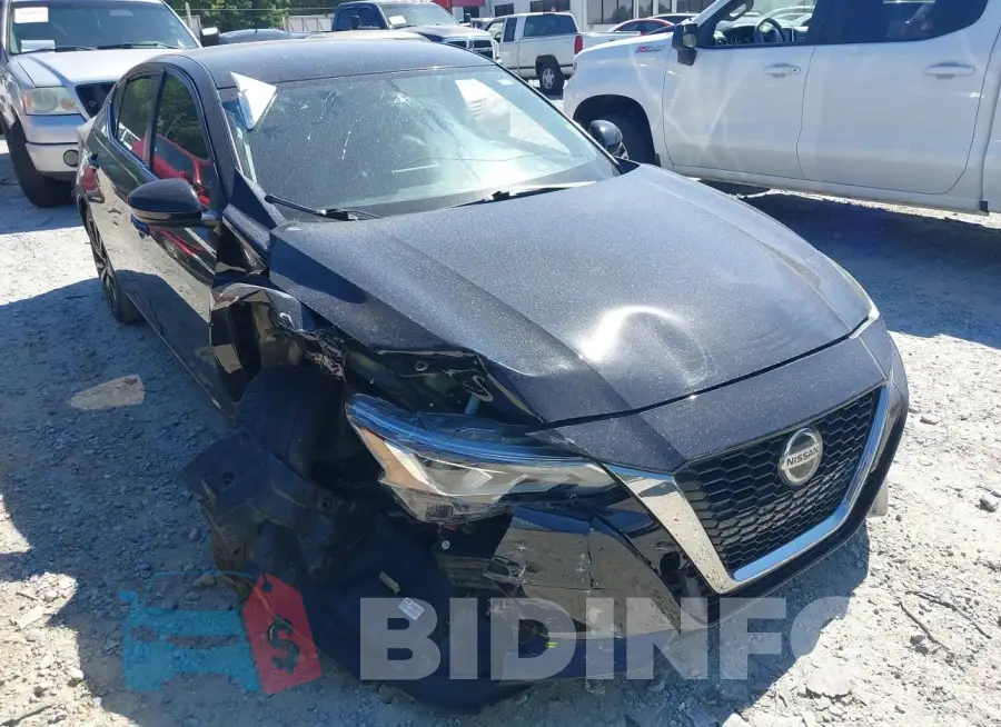 1N4BL4CV3KC114077 Photo# 13