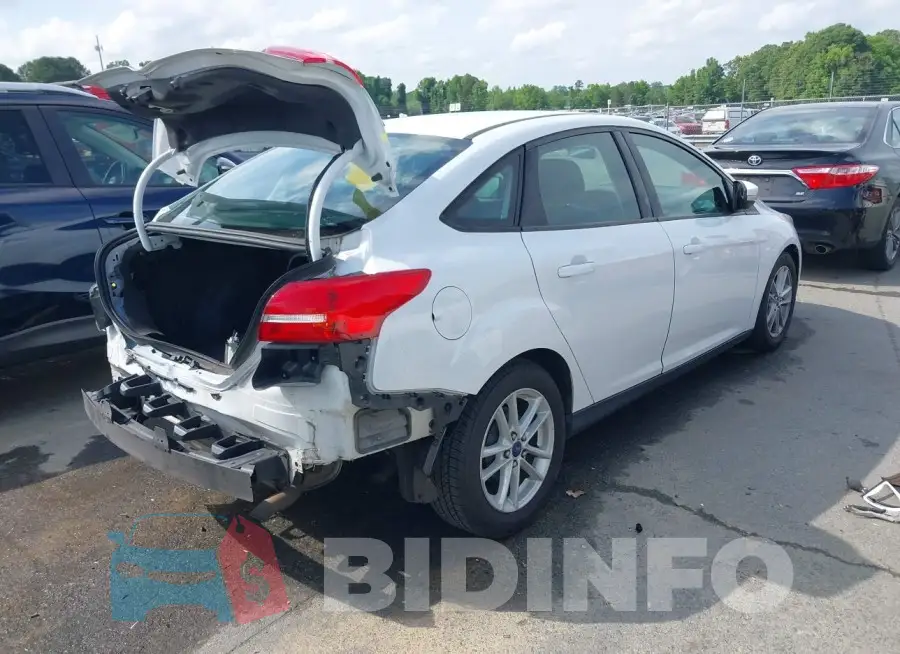 1FADP3F26FL233868 Photo# 4