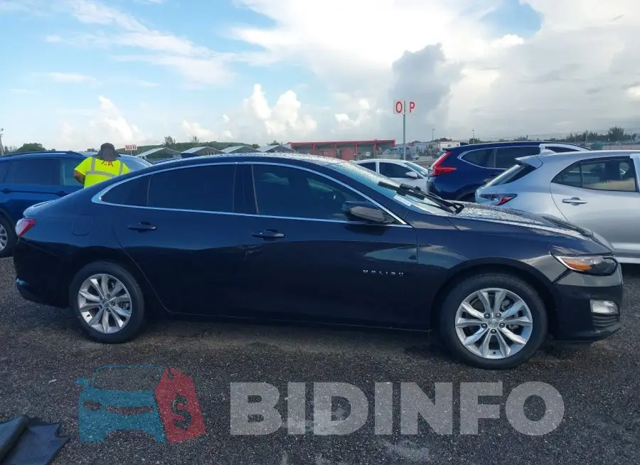 1G1ZD5ST7NF201410 Photo# 13