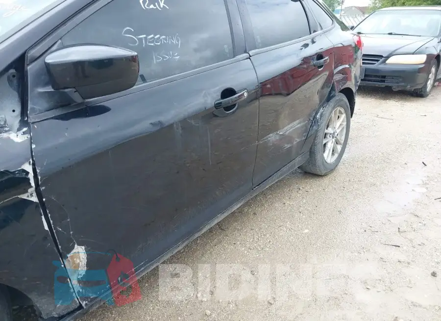 1FADP3F2XJL231789 Photo# 6