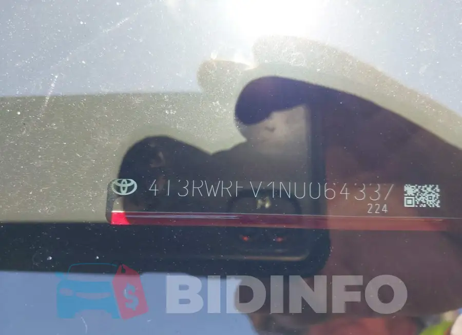 4T3RWRFV1NU064337 Photo# 9
