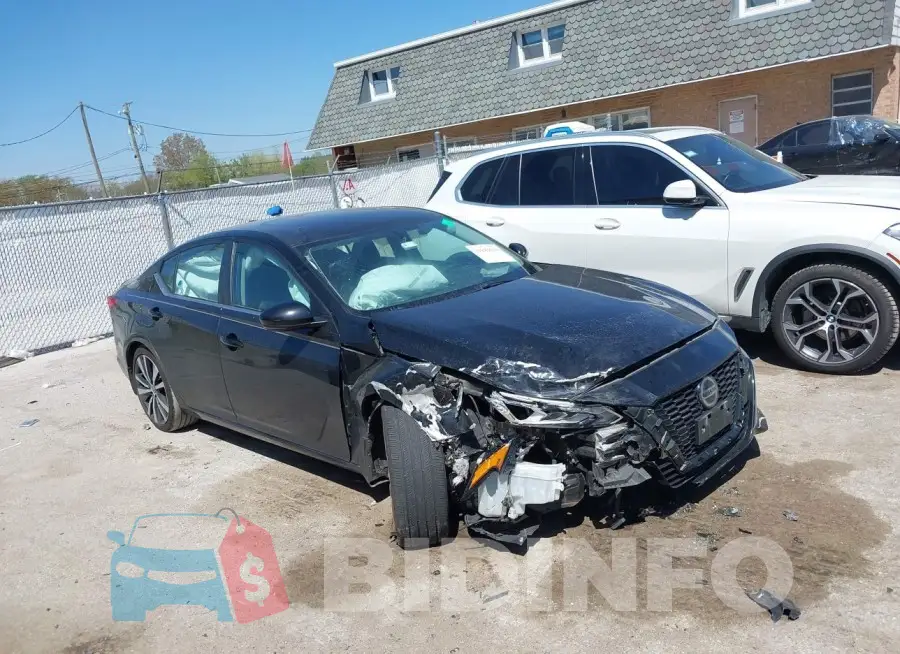 1N4BL4CV3KC225812 Photo# 1
