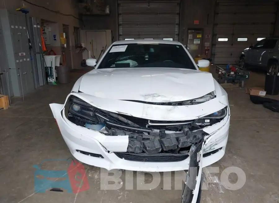 2C3CDXBG8FH874321 Photo# 12