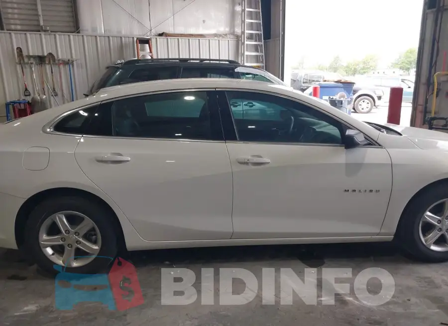 1G1ZC5ST5RF123590 Photo# 13