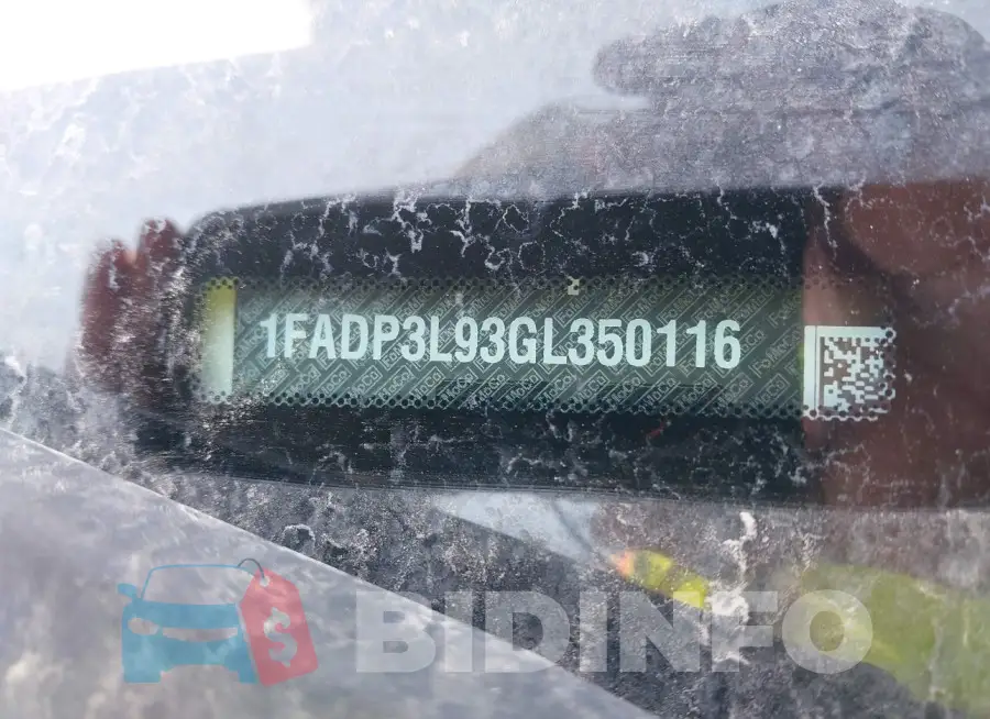1FADP3L93GL350116 Photo# 9