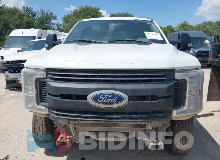 1FT7W2B64JEB73082 Photo# 6