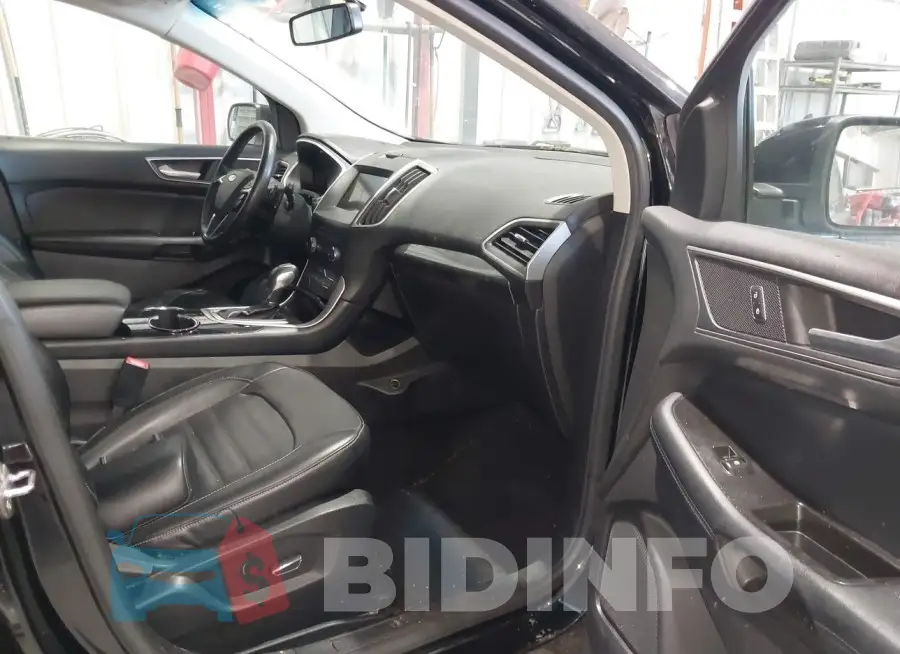2FMPK4J91HBB71777 Photo# 5