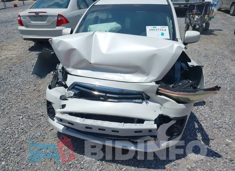 ML32F3FJ2JHF06267 Photo# 6