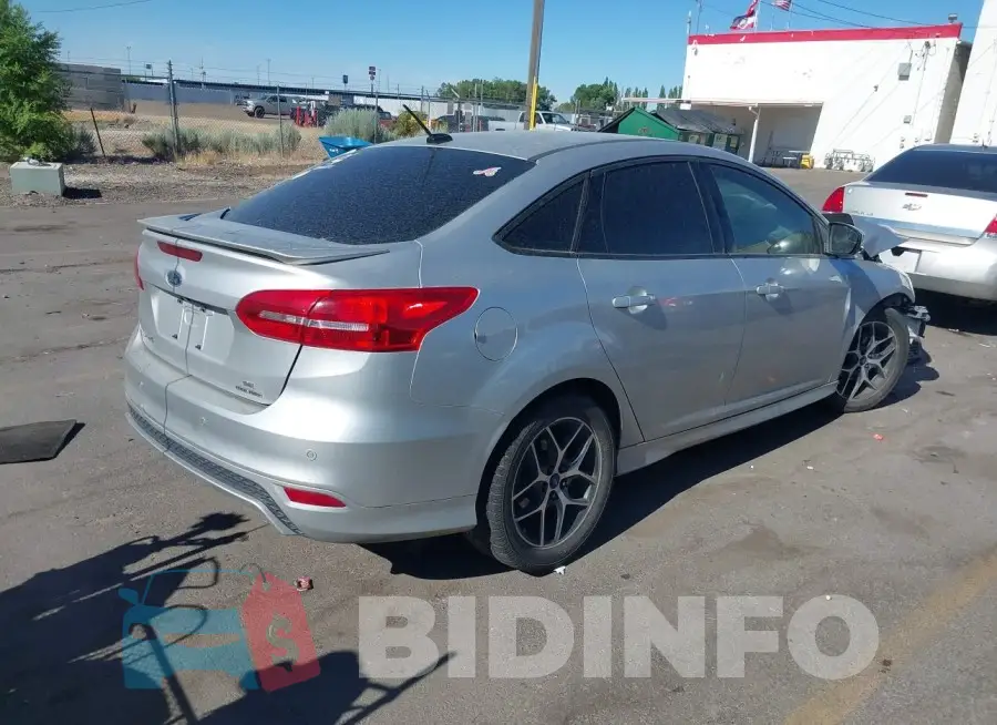 1FADP3F20FL324151 Photo# 4