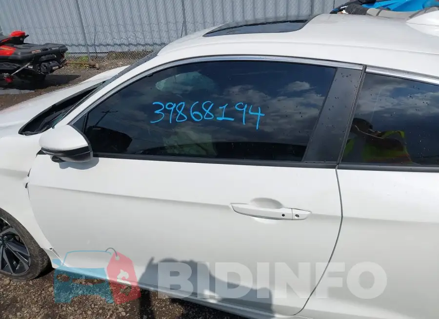 2HGFC3A50KH750916 Photo# 14