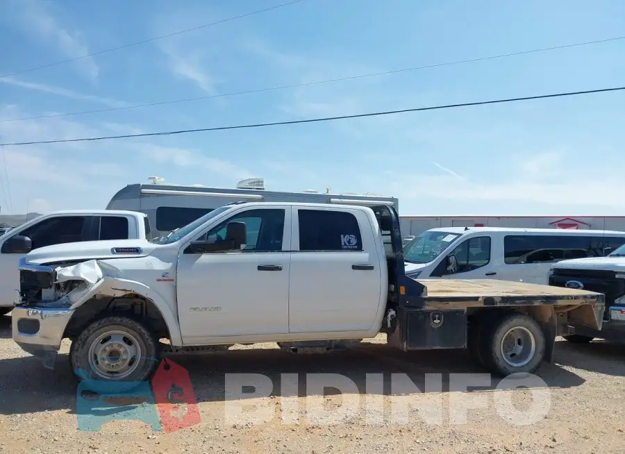 3C7WRTCL3KG551144 Photo# 15