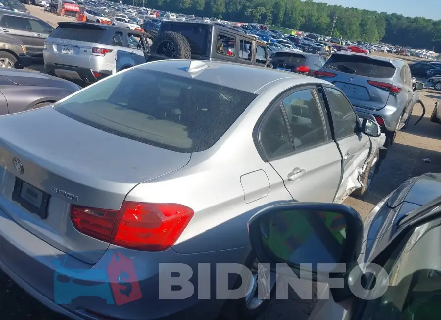 WBA3B1C57FK140741 Photo# 4