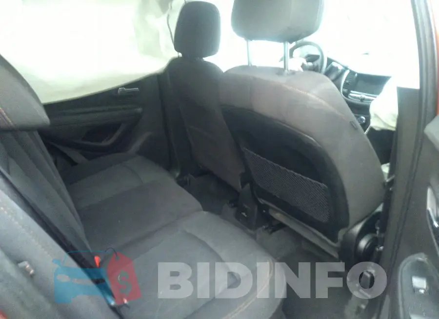 3GNCJPSB9KL235852 Photo# 8