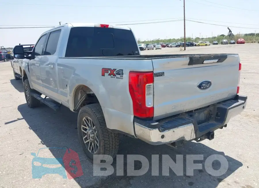 1FT7W2B68JEB50307 Photo# 3