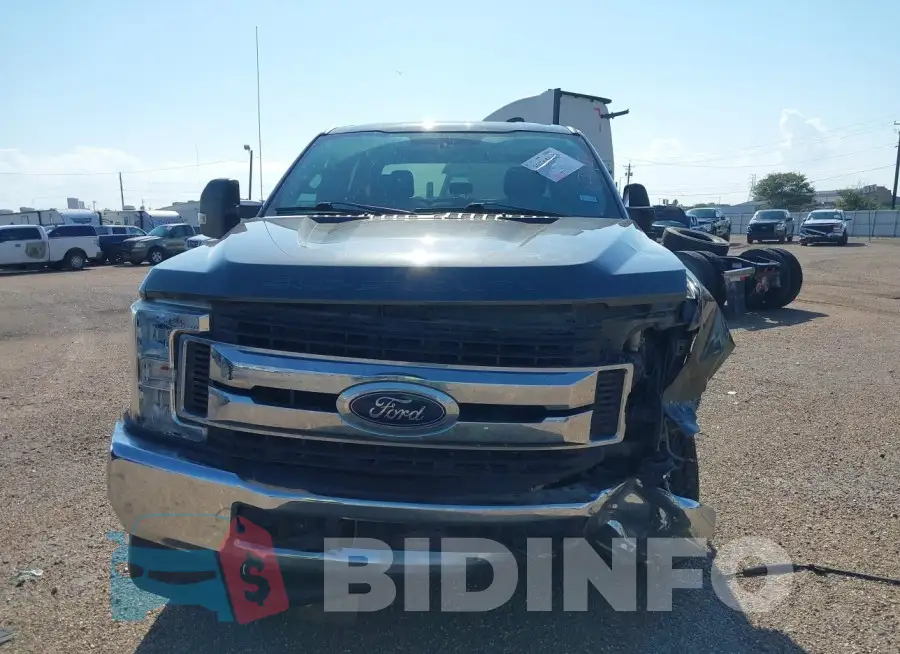 1FT7W2B68KED81581 Photo# 12