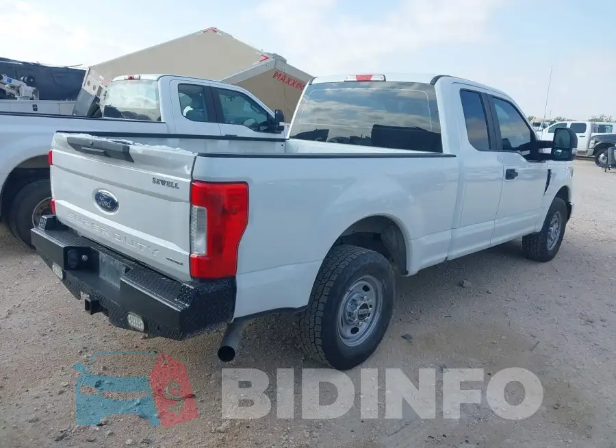 1FT7X2A63JEB42386 Photo# 4
