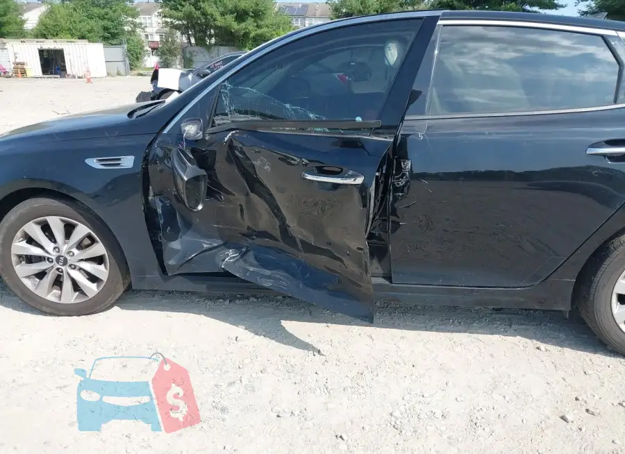 5XXGT4L38JG243669 Photo# 6